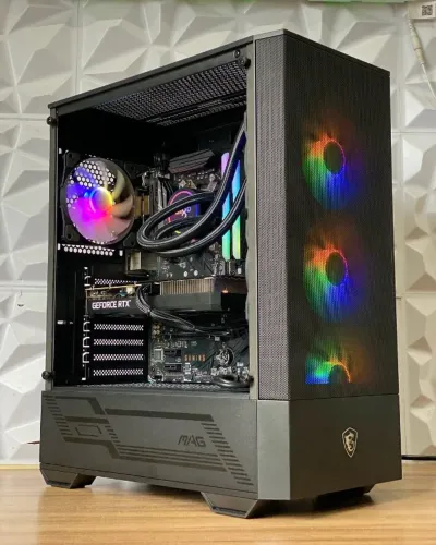 PC GAMER RYZEN 5 5600/ 16 RAM/ RTX 3060 8GB