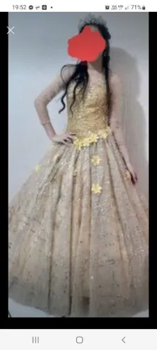 Vestido debutante Dourado