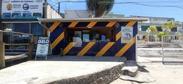 Ponto à venda em Ubatuba na Enseada, pé na areia com 60 m²
