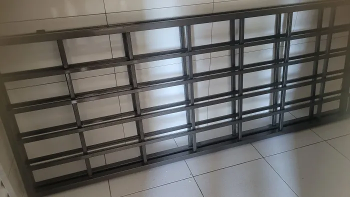 Grade de metalao 3,18 m por 2,12 de altura