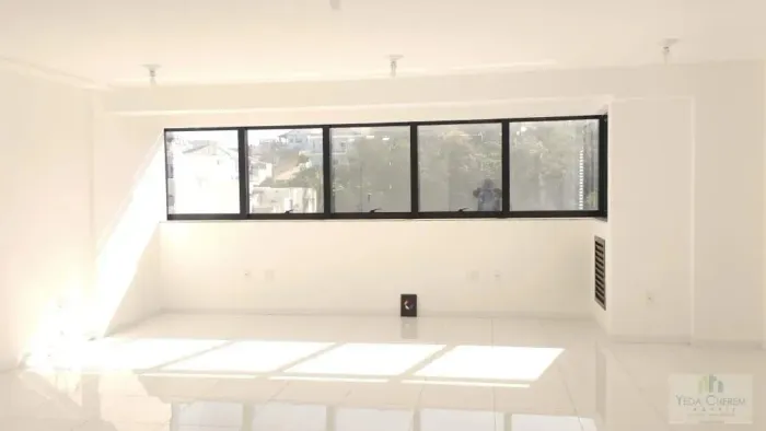 Sala Comercial em Coqueiros 49m² | Empreendimento Moderno