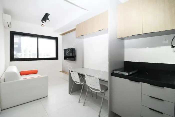 Apartamento mobiliado para alugar no Boa Vista com 1 quarto.