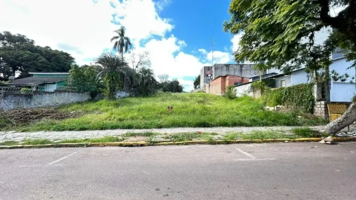 ÓTIMA ÁREA PARA LOCAÇÃO DE LAVAGEM E ESTACIONAMENTO NO CENTRO DA CIDADE DE VIAMÃO.