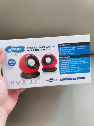 Mini caixa de som para computador e notebook na cor preta