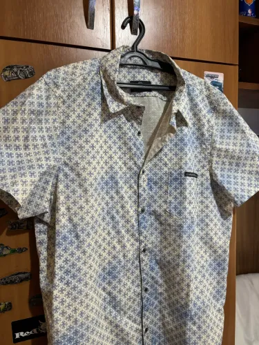 Camisa praiana de botão, manga curta - Your Face, tamanho G