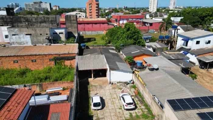 Casa de 3 quartos com 02 suítes