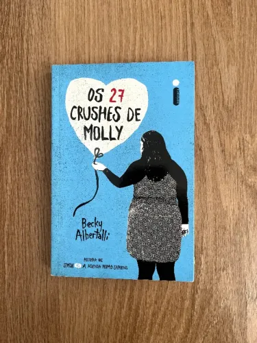 Livro "Os 27 crushs de Molly"
