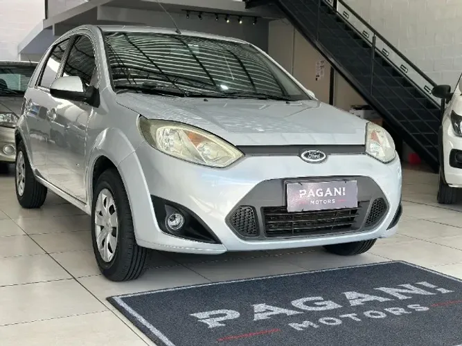 Ford Fiesta SE 1.6 8V Flex 5P 2014