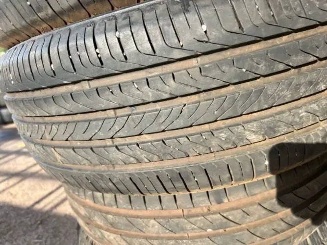 Pneu 215/55/17 Xbri  90 % Vida Util.