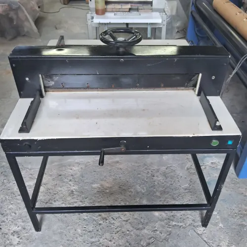 Cortador de Papel Industrial Guilhotina elétrica 80 cm