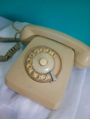 Antigo telefone de mesa Siemens Bege