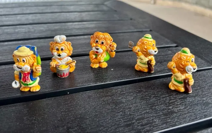 Lote Miniaturas Kinder Ovo Coleção Leoventuras Anos 90