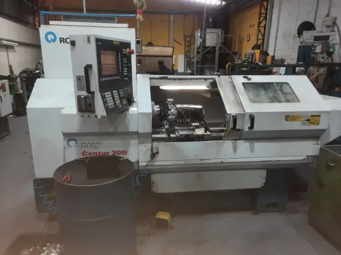 TORNO CNC ROMI CENTUR 30D - COMANDO SIEMENS - 2011