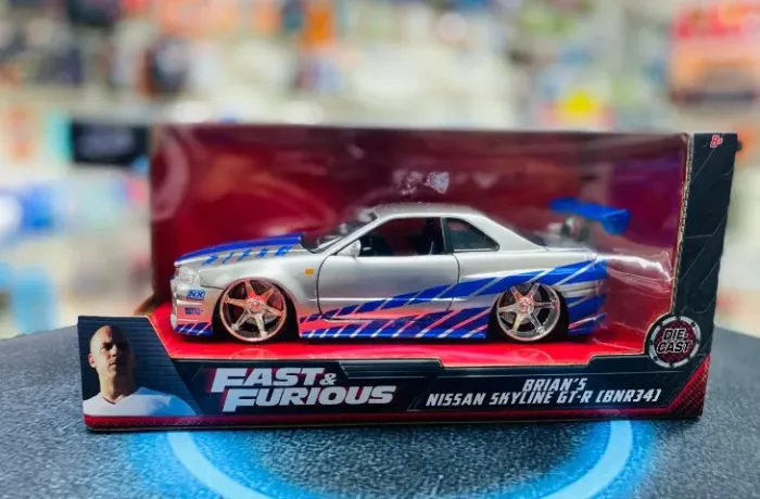 Carrinho R34 do Brian Velozes e Furiosos