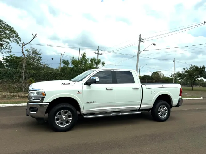 Ram 2500 Laramie 2022
