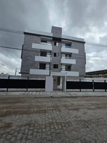 Apartamento em Mumbaba com 2 quartos sendo 1 suíte.
