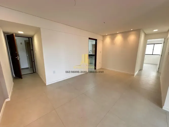 Apartamento na Jatiuca, nascente, 104m², totalmente reformado, a 300 metros da praia