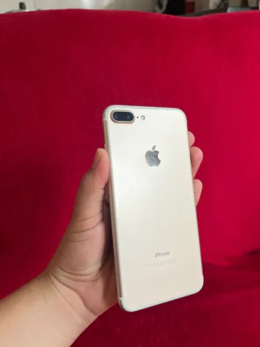 Ipone 7 plus lindo , bom para uso