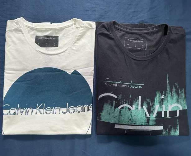 Kit 2 camisetas Calvin Klein tamanho G