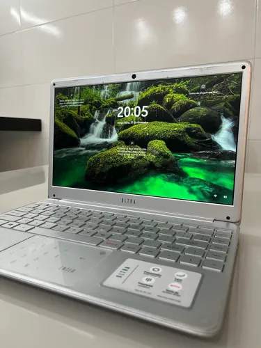 Notebook i3 7° geração 