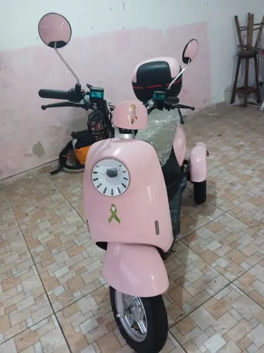 Triciclo elétrico novo