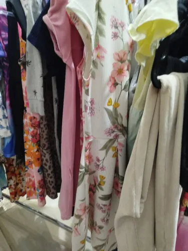 Lote de roupas infantil