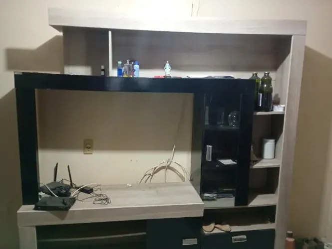Estante de sala novinha