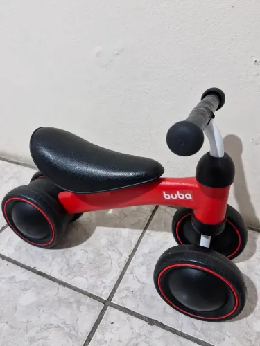 Bicicleta de equilíbrio Buba