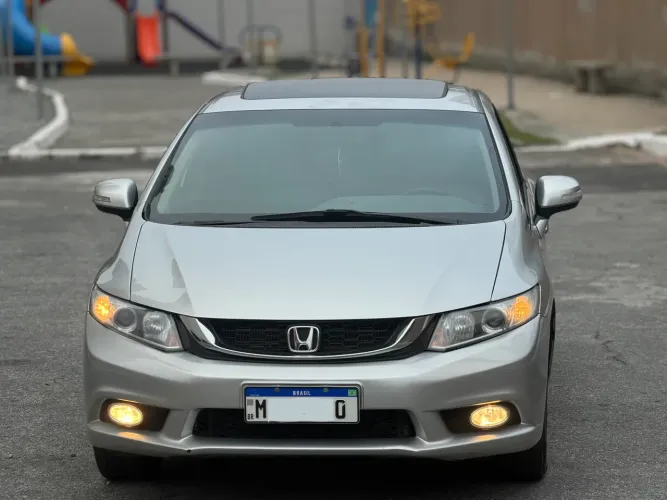 Honda Civic Sedan EXS 1.8/1.8 Flex 16V Aut. 4P 2013