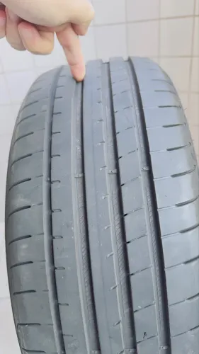 2 Pneus Fiat Fastback 215/45/r18 excelentes