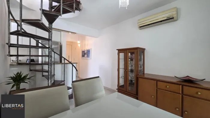 Cobertura duplex com 2 dormitórios e 1 vaga de garagem no bairro Menino Deus  1