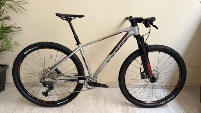 Bicicleta Sense Impact SL Aro 29 com Canote Retrátil