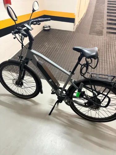 Bike assistida ou elétrica Lev City seminova