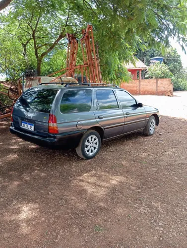Ford Escort S.W GL 1.8i 16V 2002