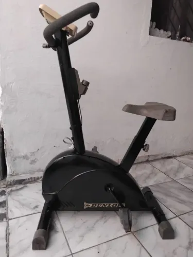 Bicicleta para exercícios em casa