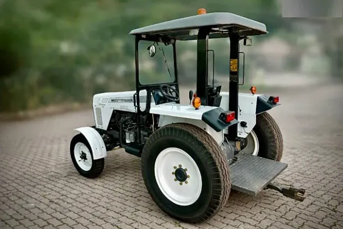 TRATOR MASSEY FERGUSON 250 À VENDA 