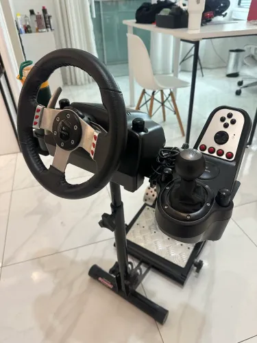 Logitech g27 + cockpit + upgrade 