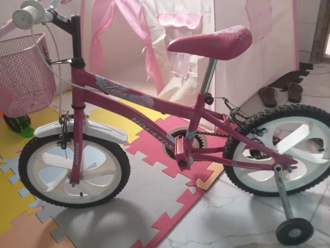 Bicicleta infantil menina