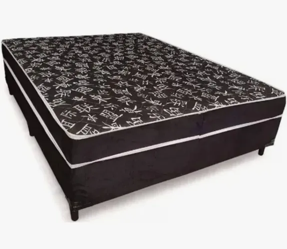 Cama box semi nova em boas condições 