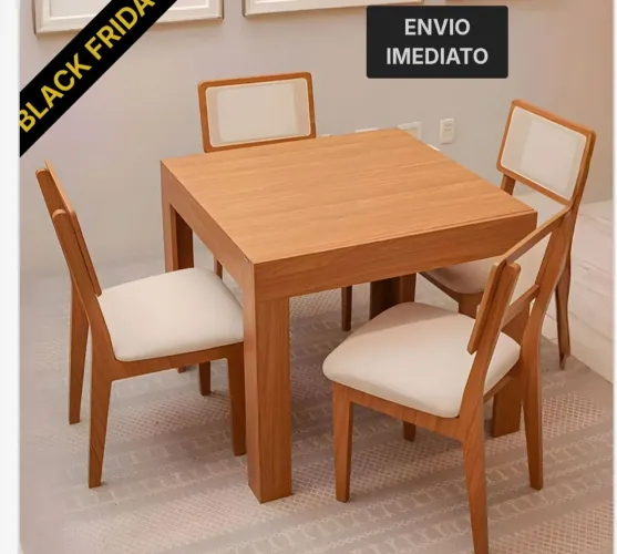 Vendo mesa de madeira articulada de 4 lugares que se transforma em 6 lugares.
