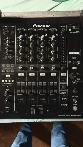Cdj 2000 + mixer 900 nexus