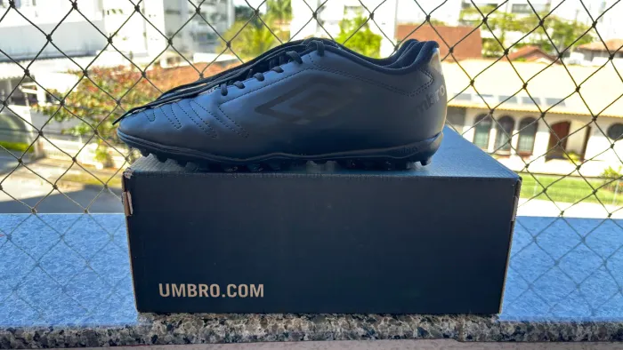 Chuteira Society Umbro Masculina Tam. 42