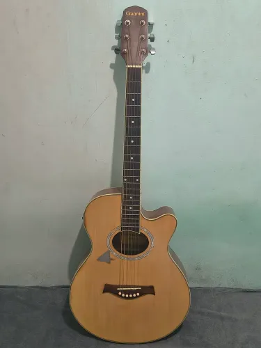 Violão eletroacústico