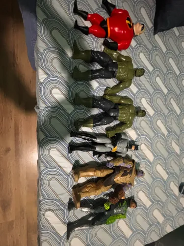 04 Bonecos originais