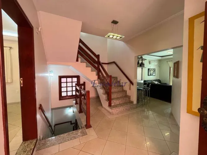 Aluga Sobrado com 3 quartos, 3 suítes, 6 vagas, 456 m², por R$ 13.081/mês - Freguesia do Ó