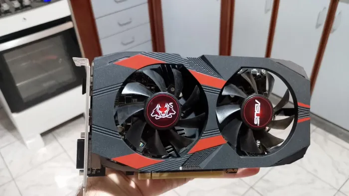 Placa de vídeo GTX 1050TI 4 Gb linda