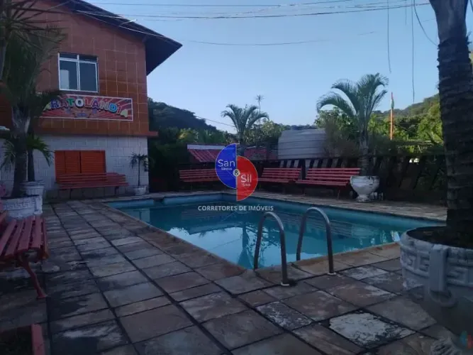 Sítio à venda, composto de 6 quartos, 4 banheiros, 2.100m² sendo 200 de área construída, l