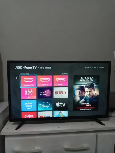 Televisão smart tv.