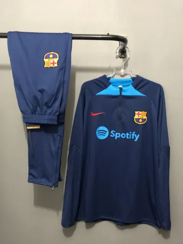 Conjunto Barcelona 2022 Treino  Zíper Curto + Calça com Zíper nos Bolsos e Barra