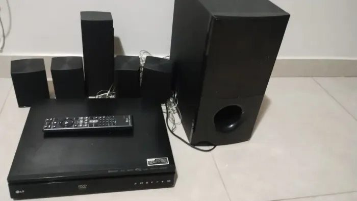 Home Theater LG LHD625